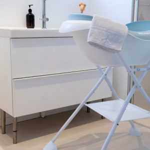 BÉABA – SUPORTE PARA BANHEIRA E MUDA-FRALDAS CAMÉLÈ`O