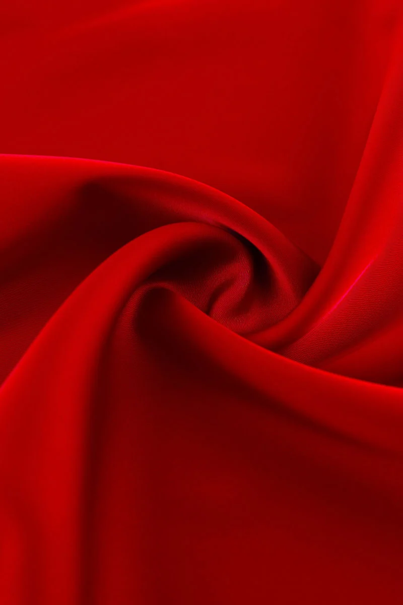 Cetim liso vermelho vivo