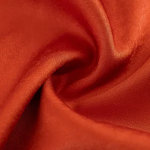 Raso mikado linhas vermelho-pimenta